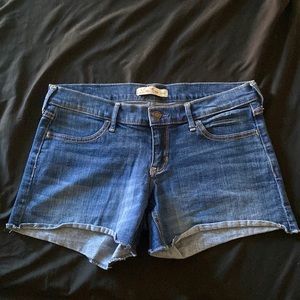 Hollister- Denim Short